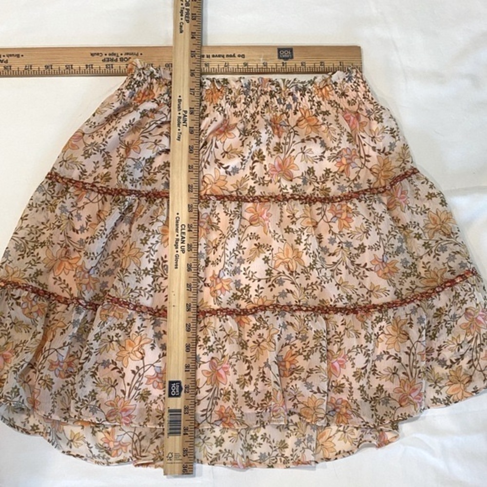 LC Lauren Conrad Soft Peachy Colored Floral Print Skirt Size M - Picture 10 of 10